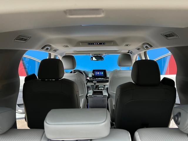 Toyota Sienna 2023 thumb 10
