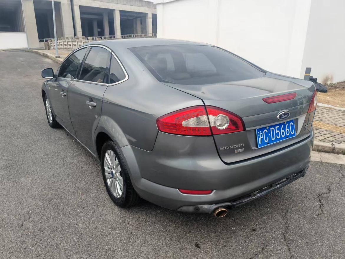 Ford Mondeo 2010 thumb 2