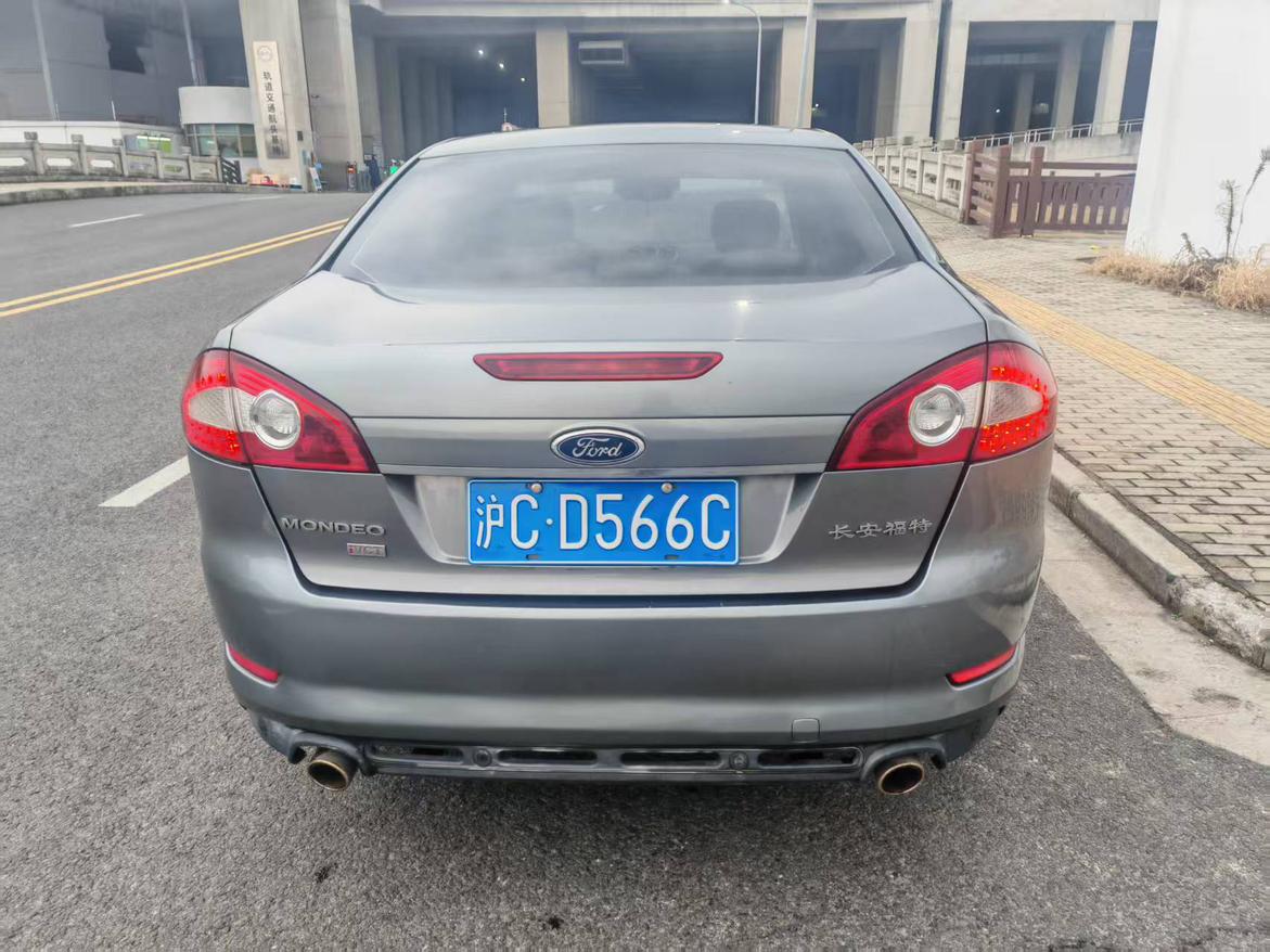 Ford Mondeo 2010 thumb 3