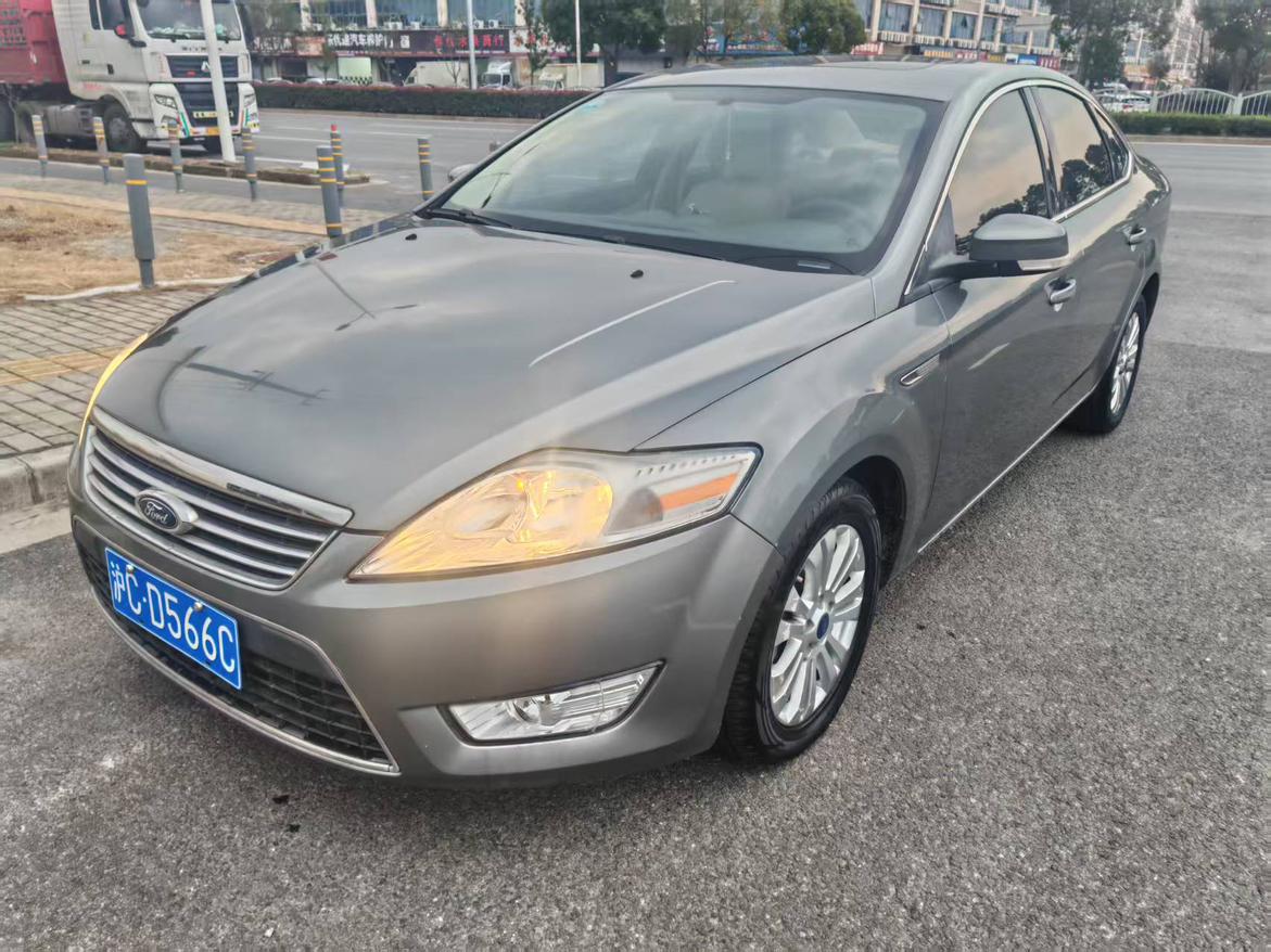 Ford Mondeo 2010 thumb 10