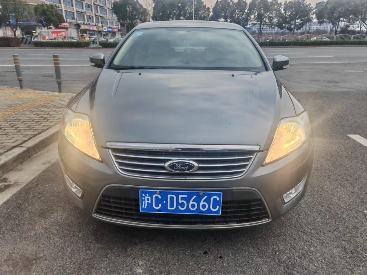 Ford Mondeo 2010 thumb 11