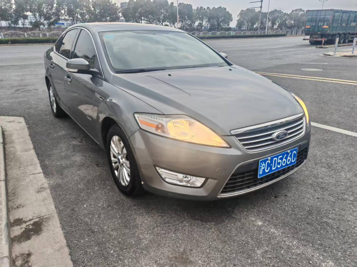 Ford Mondeo 2010 thumb 12