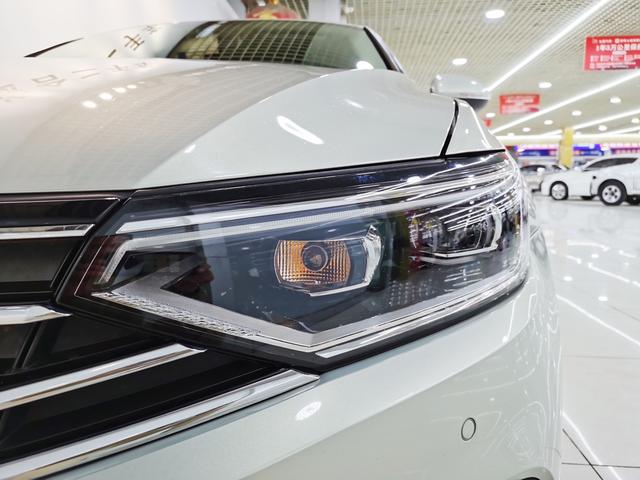 Volkswagen Magotan 2020 thumb 4