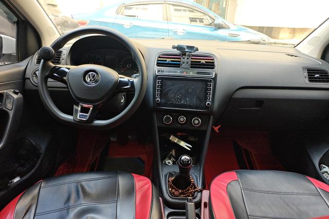 Volkswagen Polo 2019 thumb 11