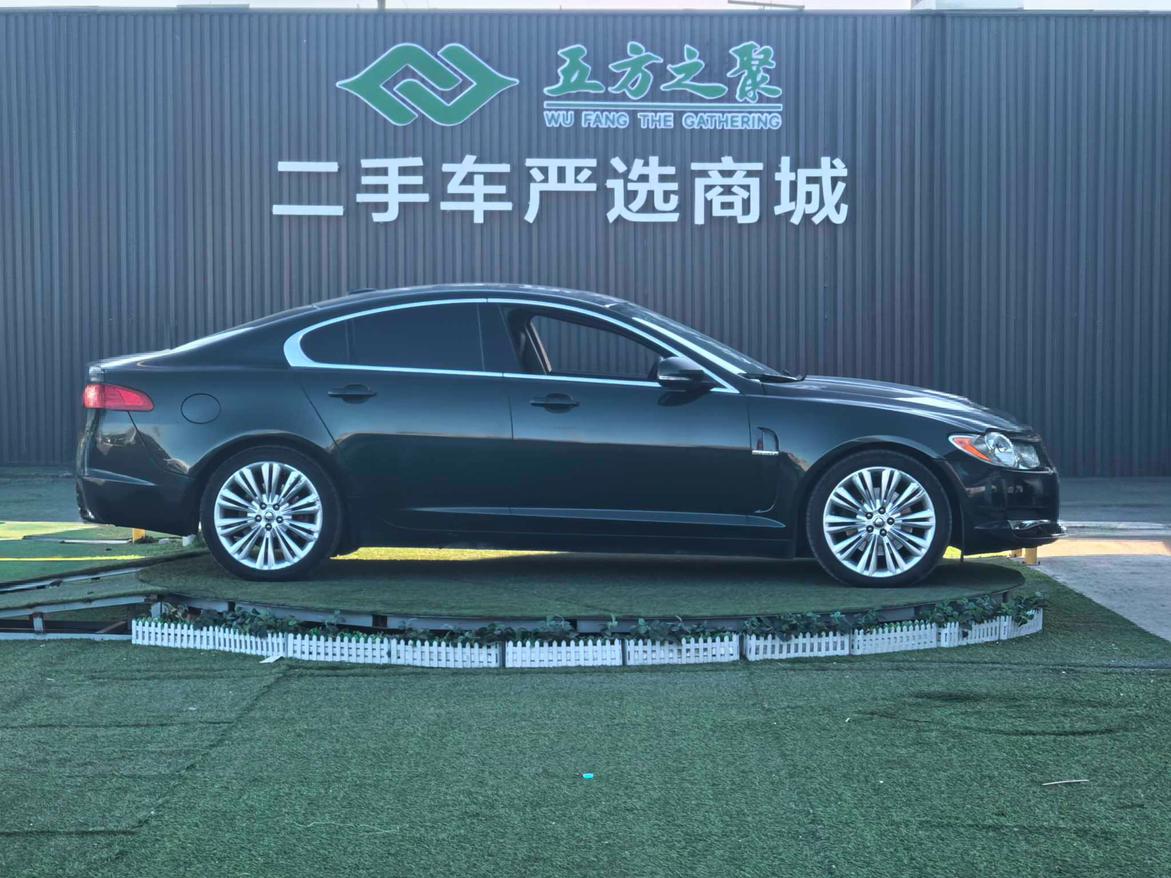 Jaguar XF 2010 thumb 6
