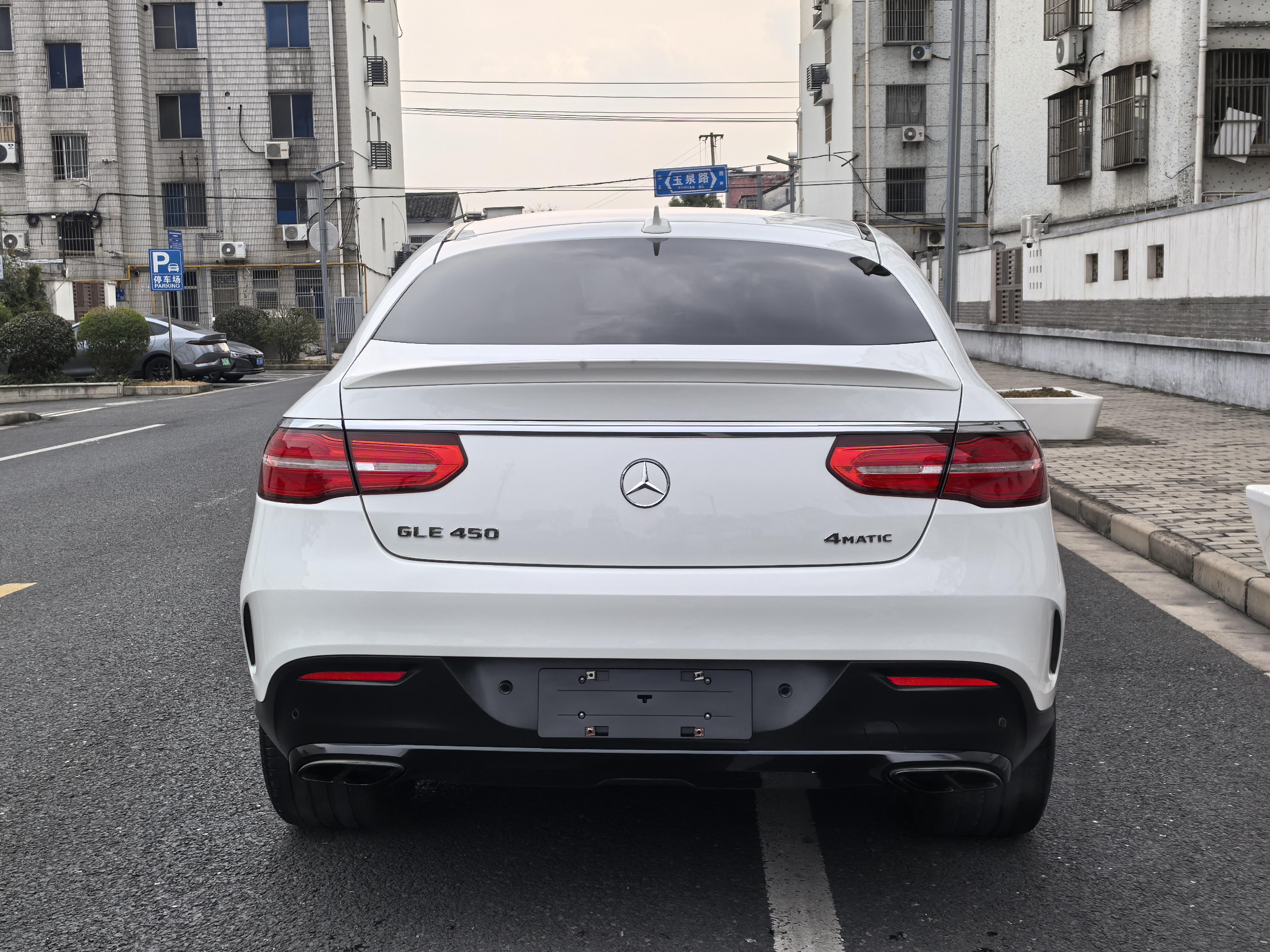 Mercedes-Benz GLE 2017 thumb 4