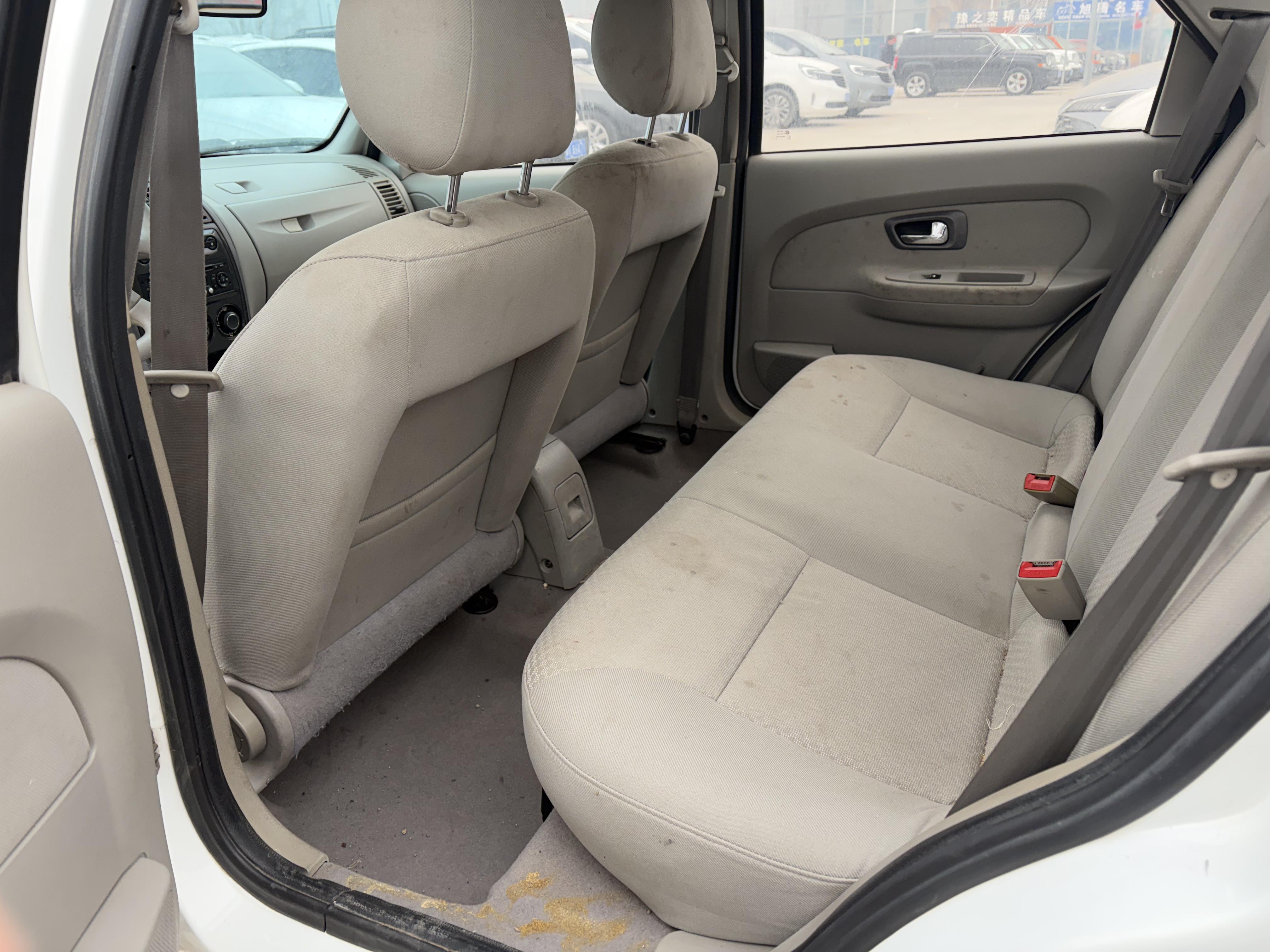 Citroen Elysee 2013 thumb 7