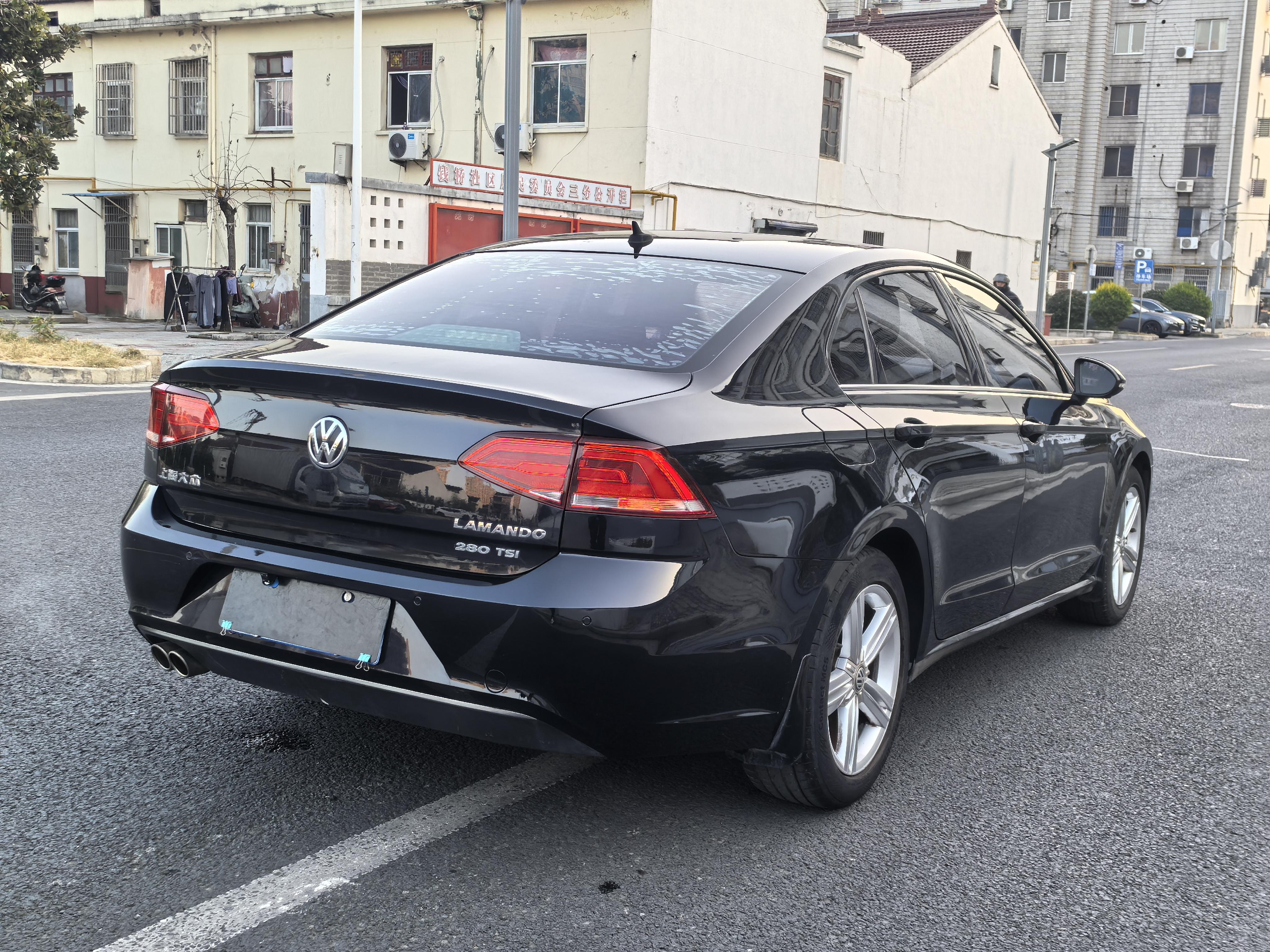 Volkswagen Lamando 2015 thumb 5