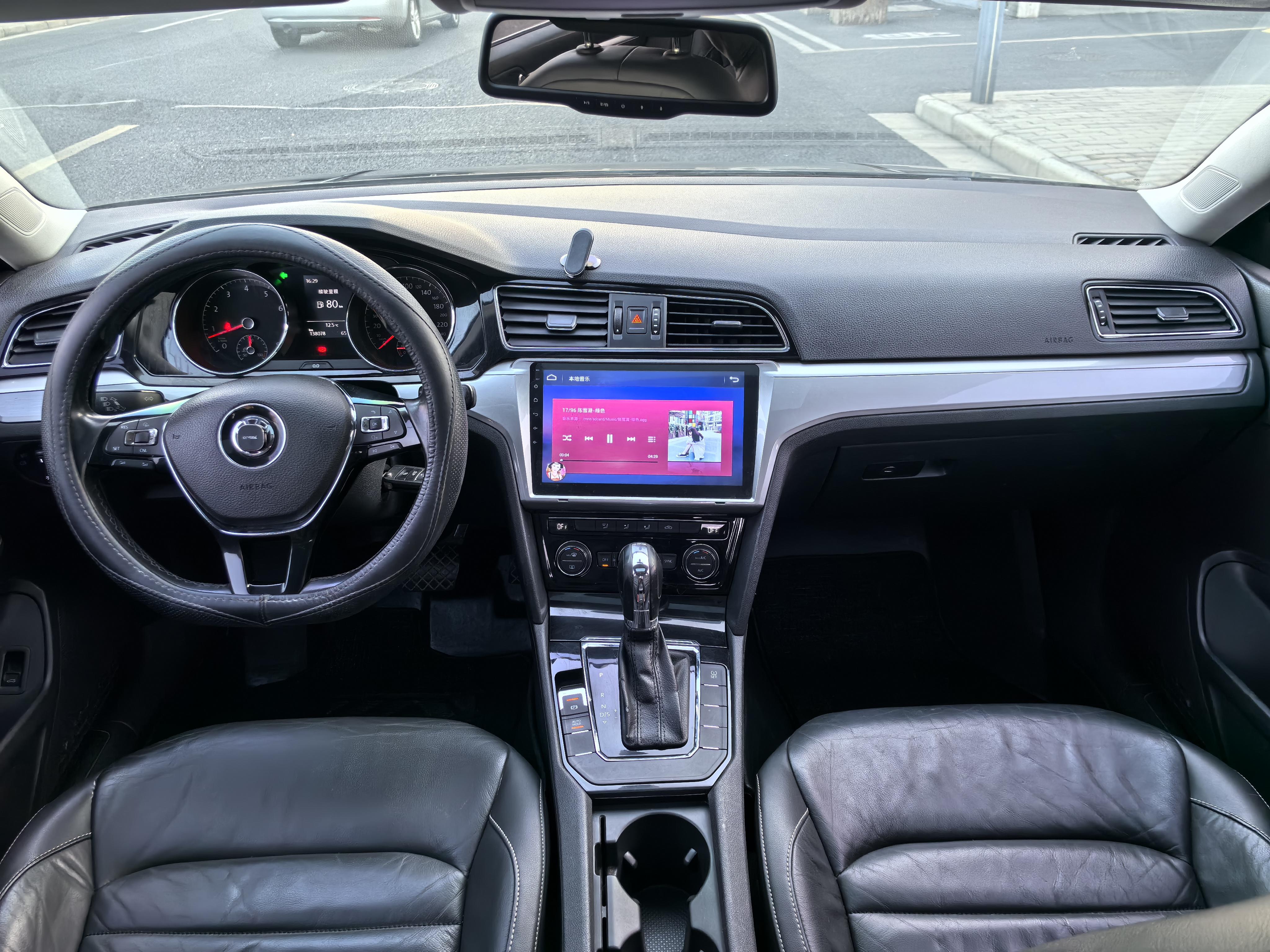 Volkswagen Lamando 2015 thumb 7