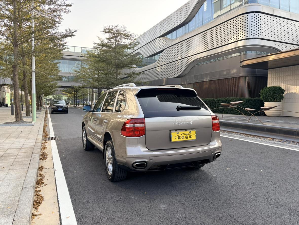 Porsche Cayenne 2008 thumb 2