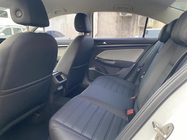 Volkswagen Bora 2024 thumb 2