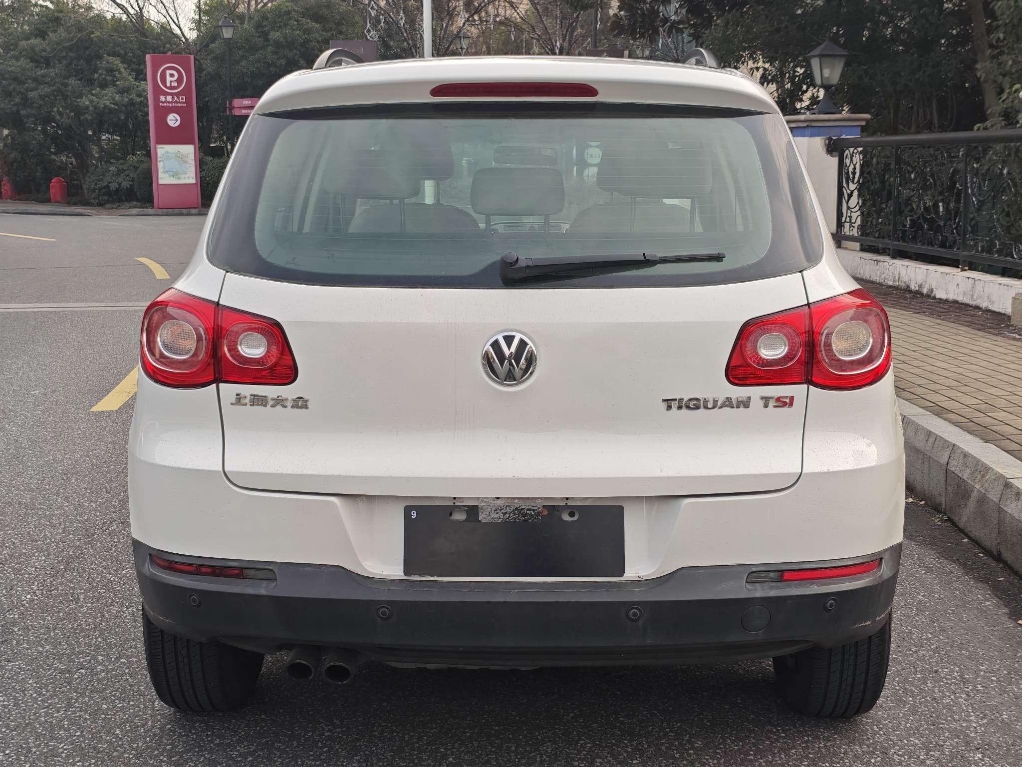 Volkswagen Tiguan 2012 thumb 3
