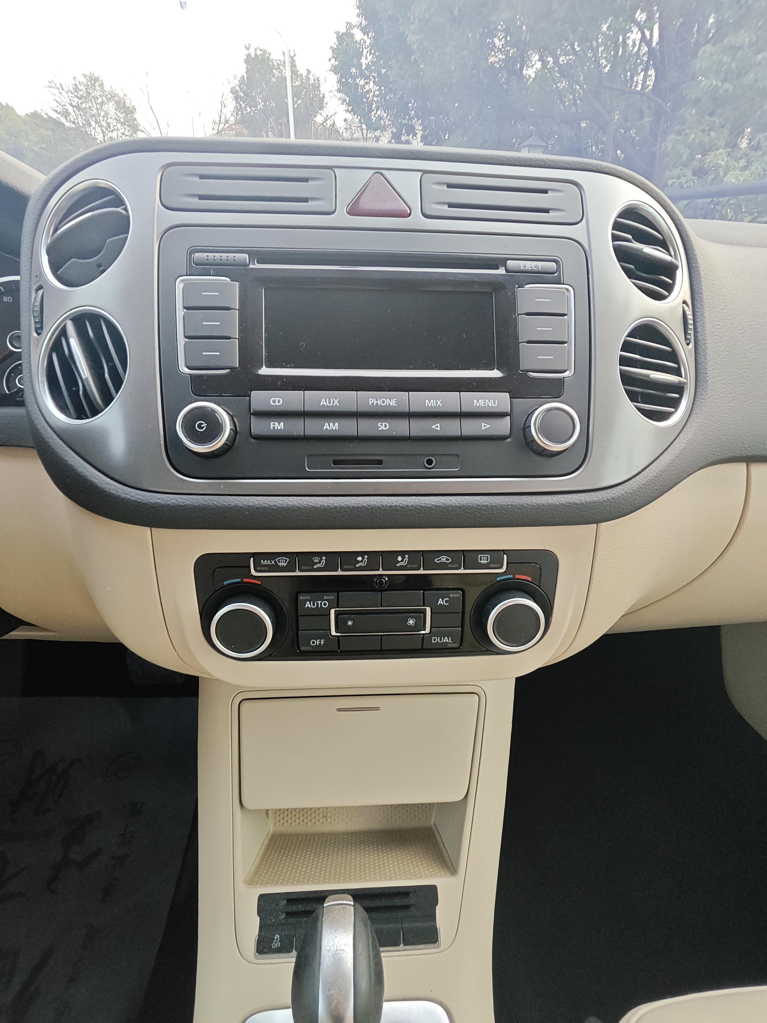 Volkswagen Tiguan 2012 thumb 5