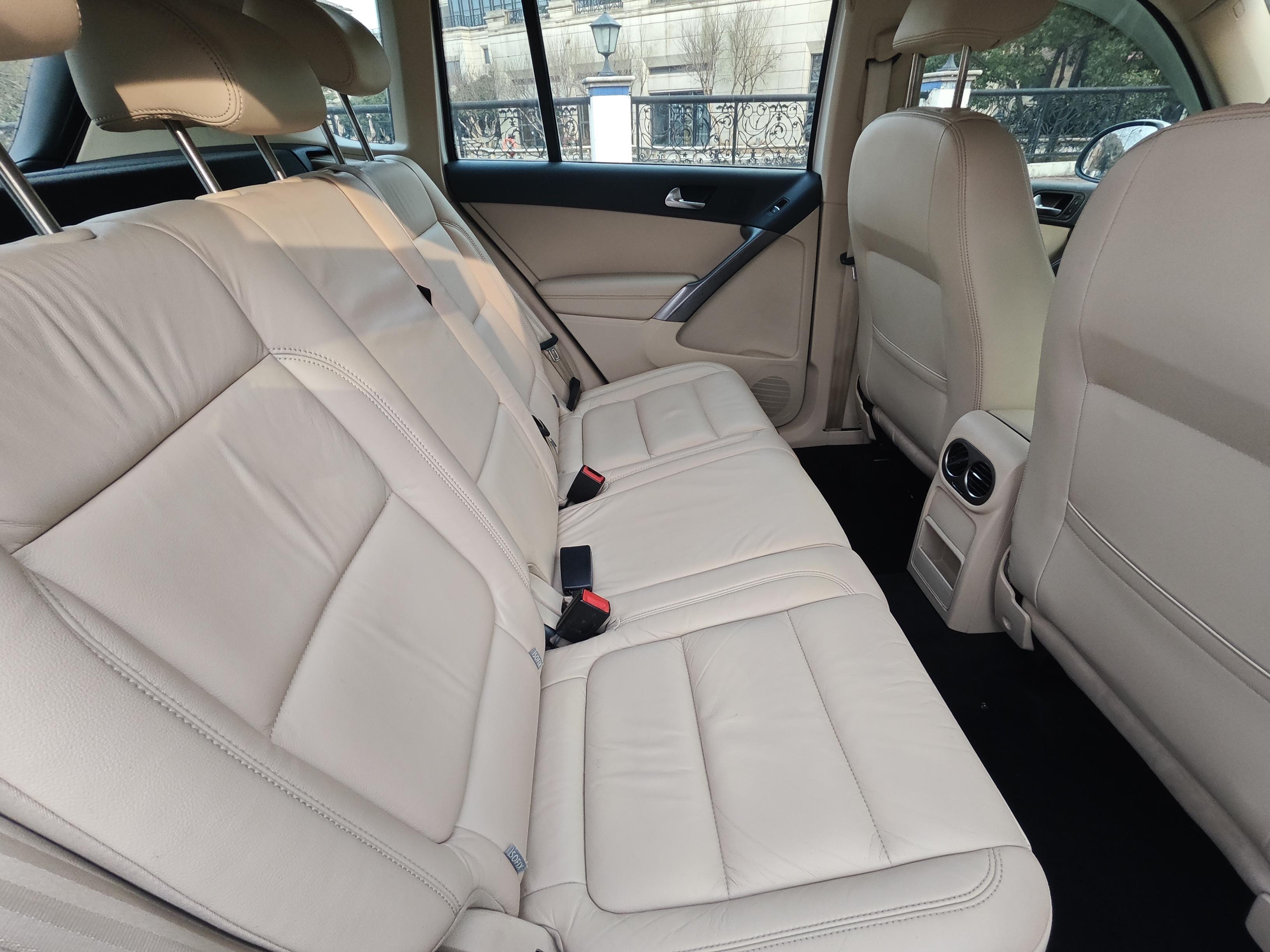 Volkswagen Tiguan 2012 thumb 7