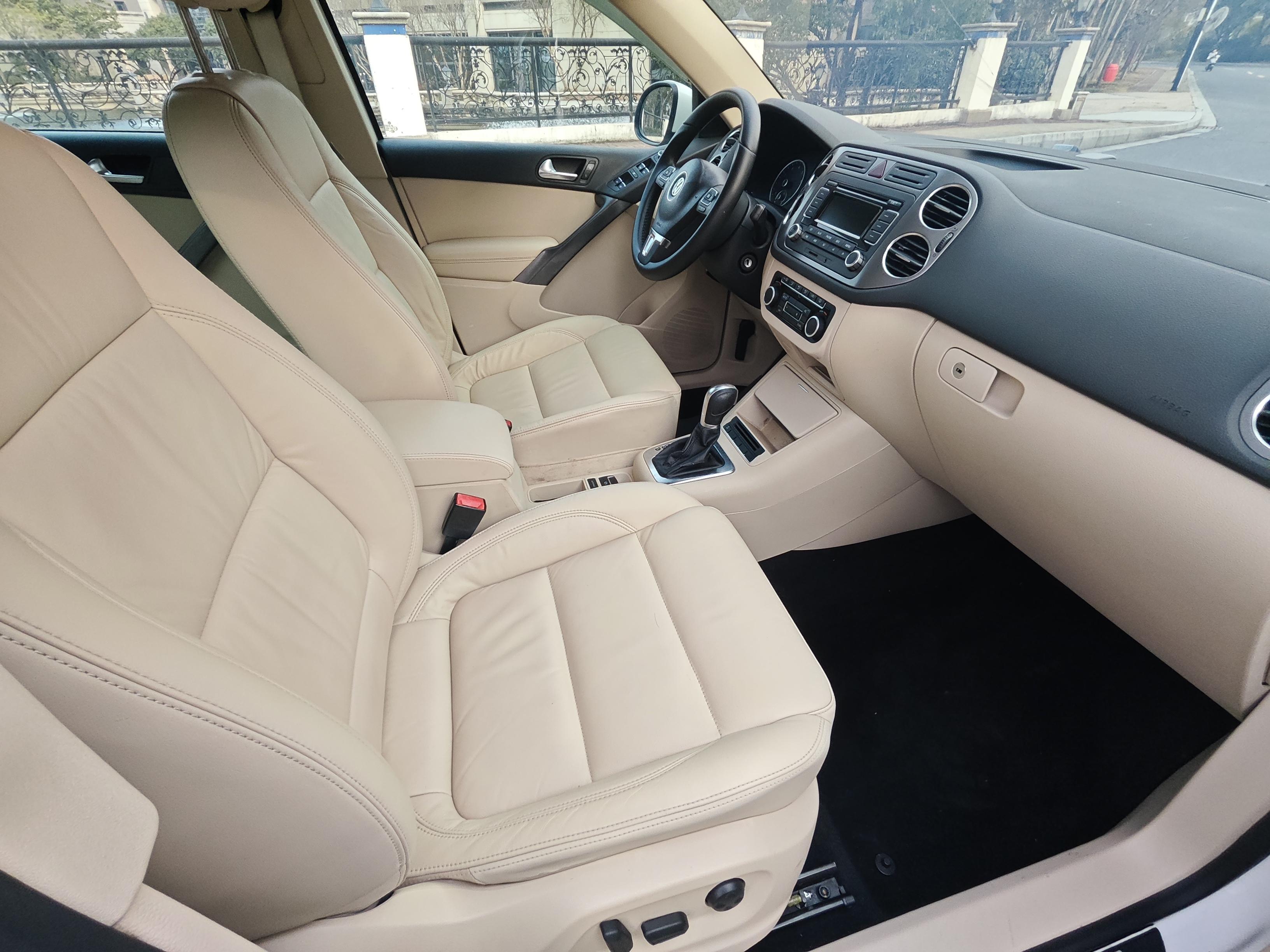 Volkswagen Tiguan 2012 thumb 11