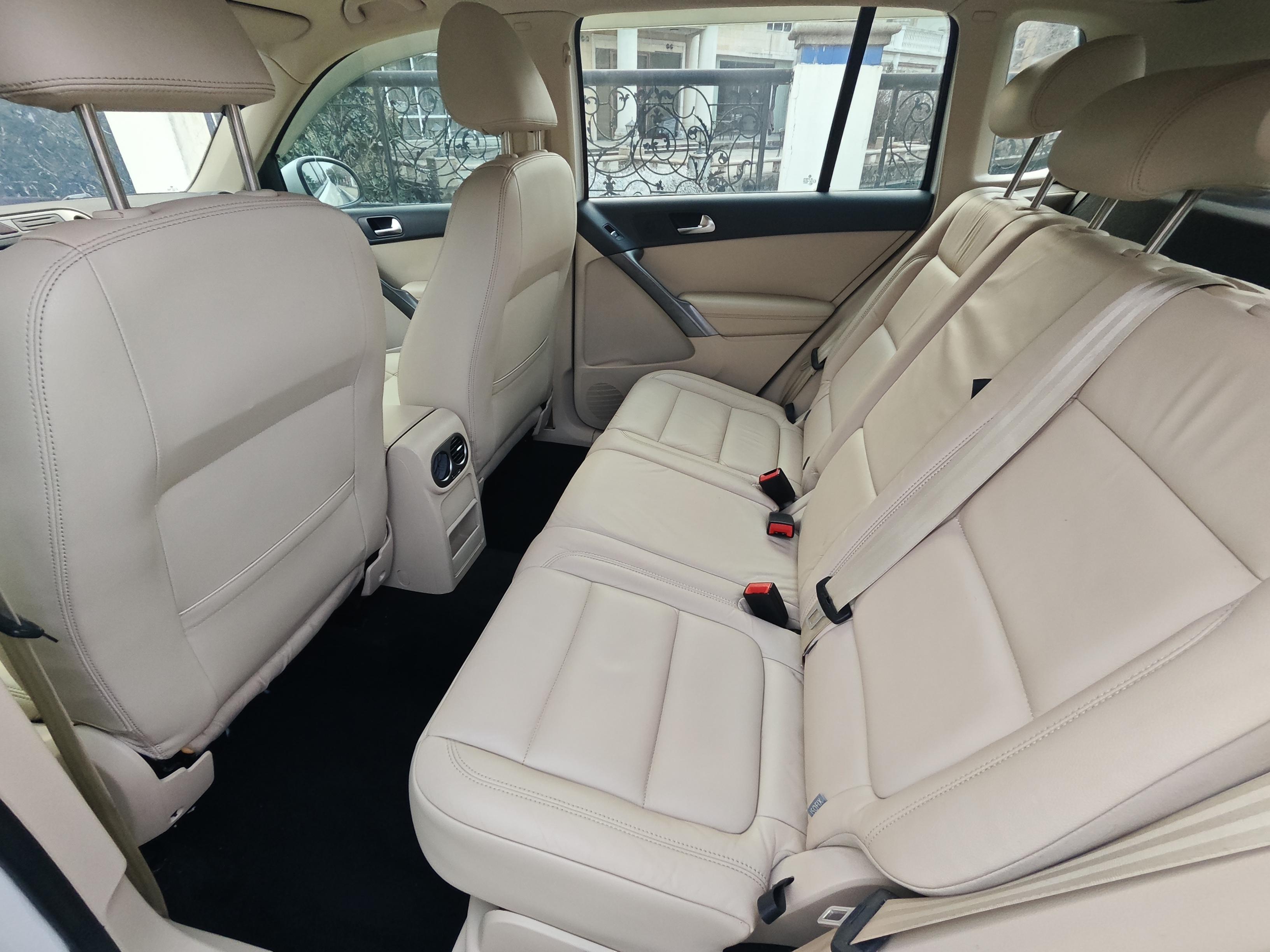 Volkswagen Tiguan 2012 thumb 12