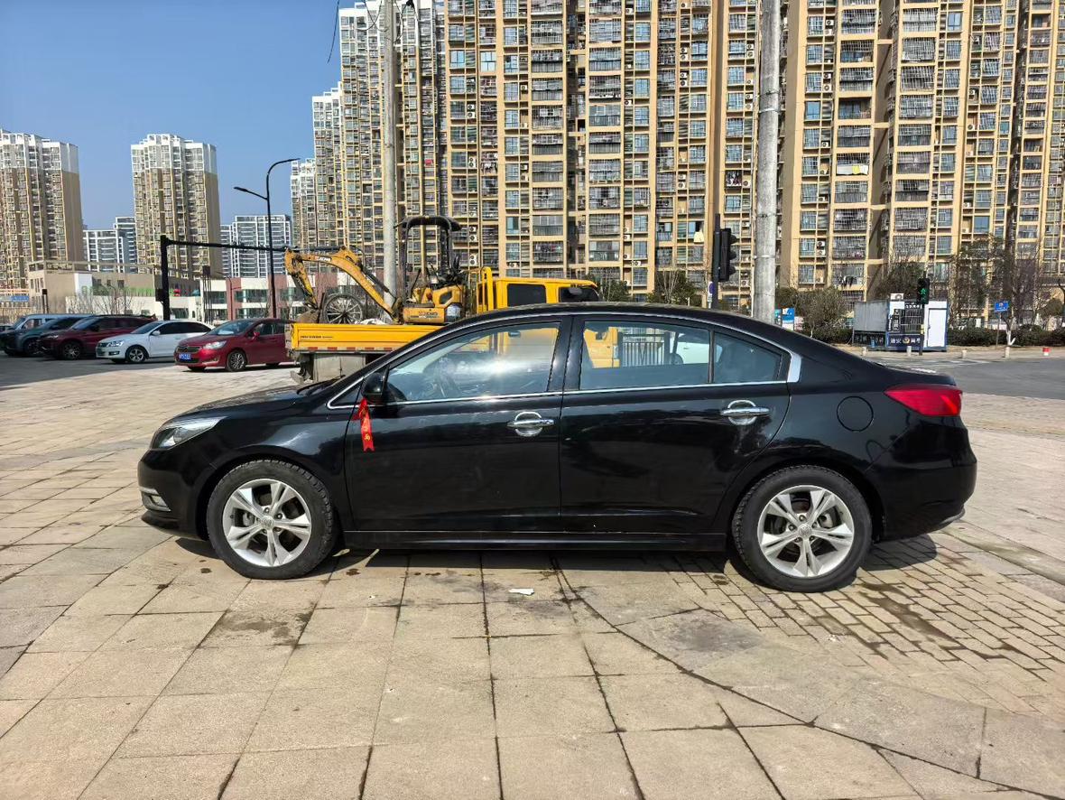 Zotye Z500 2016 thumb 10
