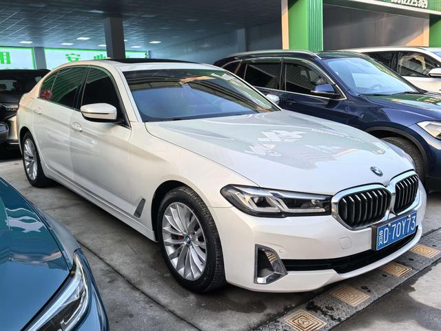 BMW 5 серии 2021 thumb 2
