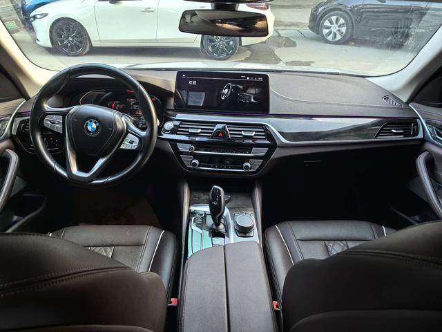 BMW 5 серии 2021 thumb 9