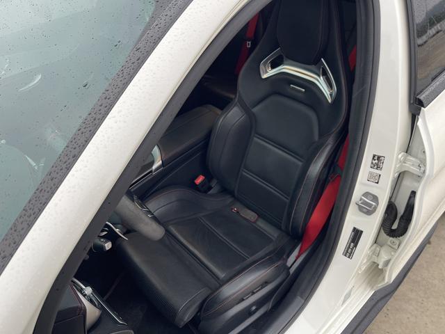 Mercedes-Benz C-Class 2019 thumb 7