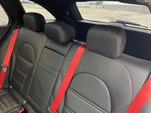 Mercedes-Benz C-Class 2019 thumb 11