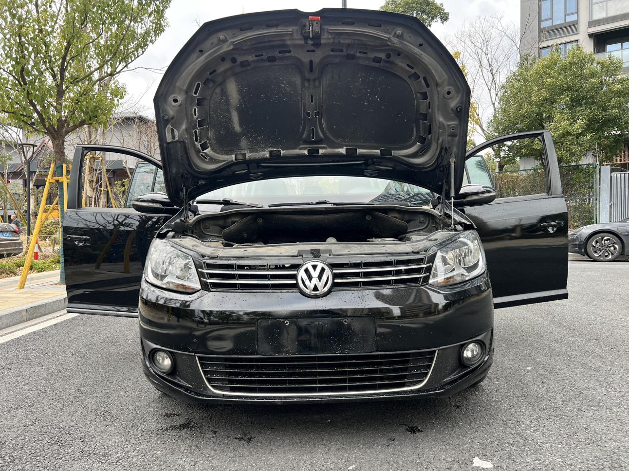 Volkswagen Touran 2015 thumb 10