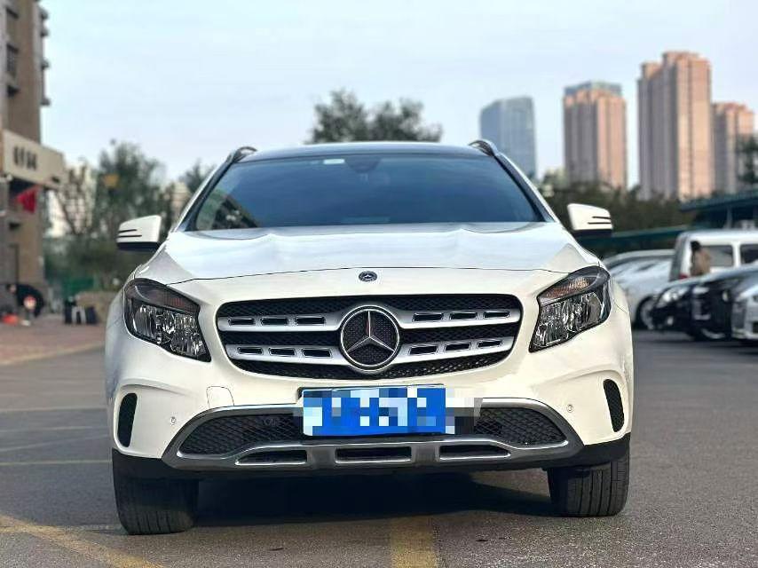 Mercedes-Benz GLA 2019 thumb 9