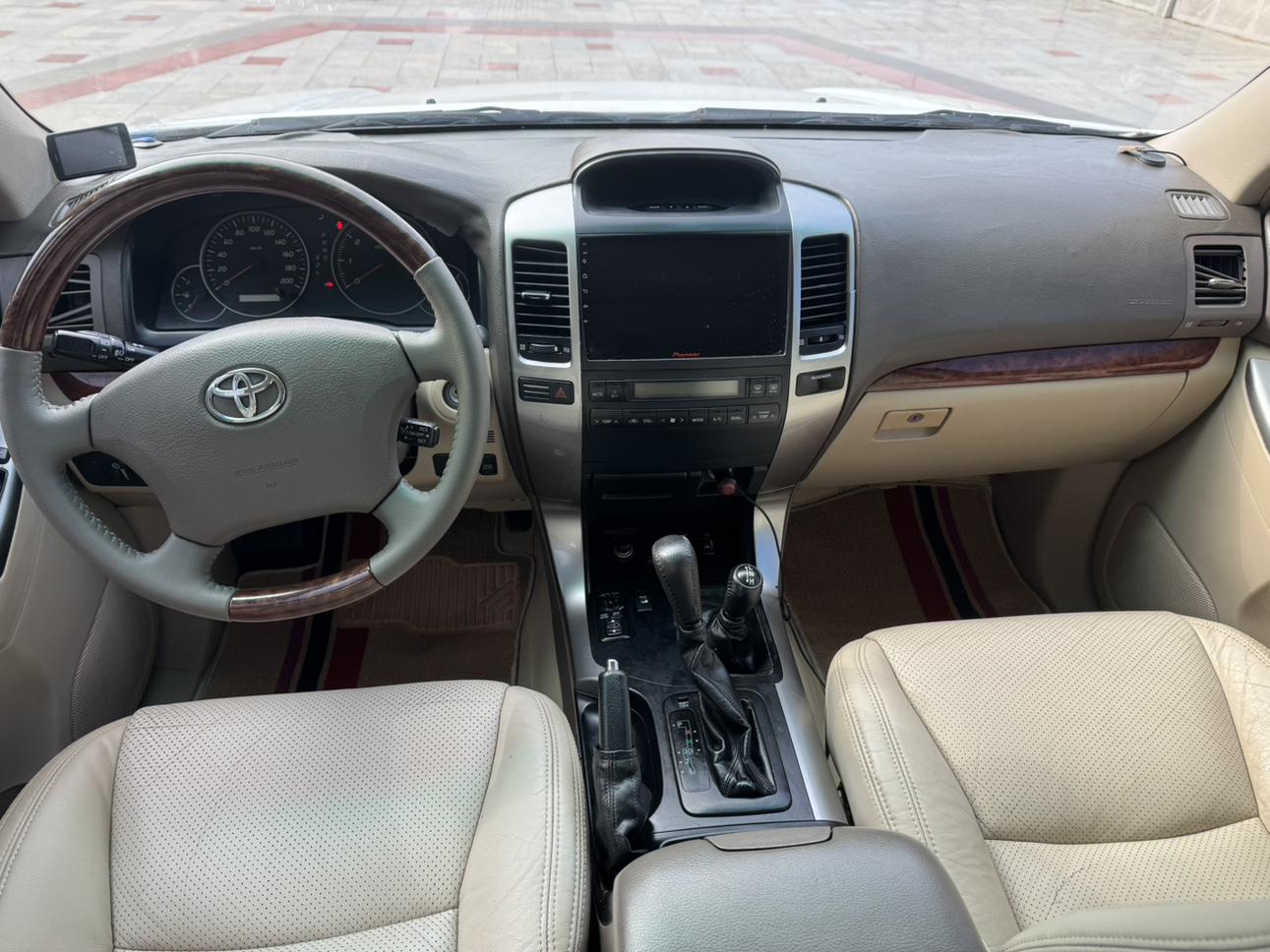 Toyota Land Cruiser Prado 2004 thumb 5