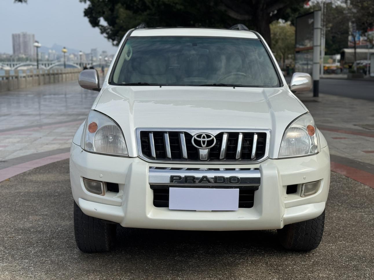 Toyota Land Cruiser Prado 2004 thumb 9