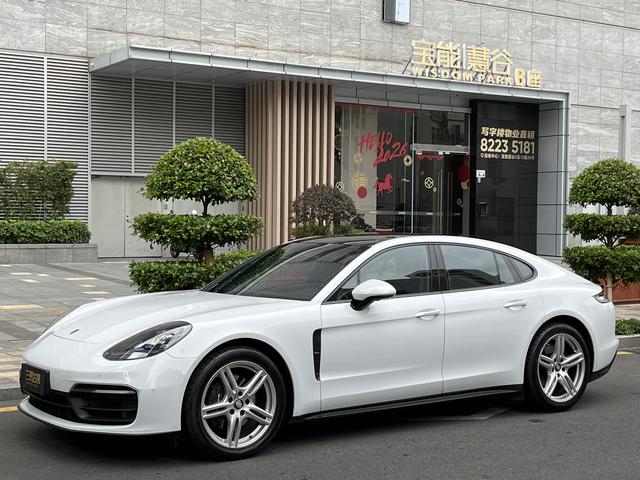 Porsche Panamera 2023 thumb 3