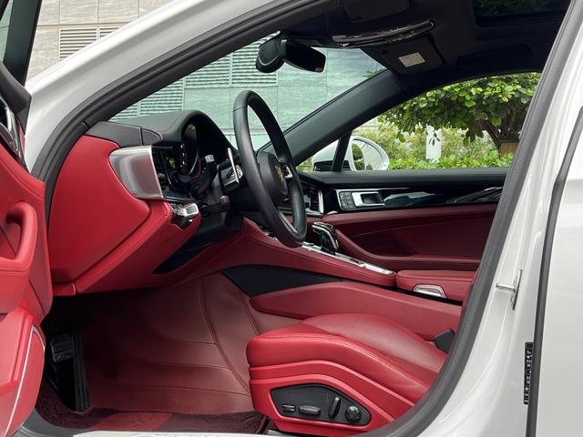 Porsche Panamera 2023 thumb 6
