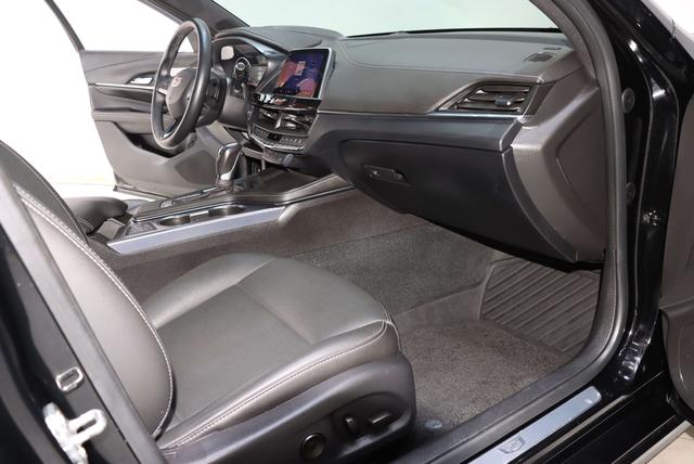 Cadillac CT4 2022 thumb 4