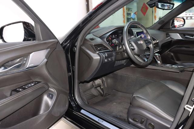 Cadillac CT4 2022 thumb 5