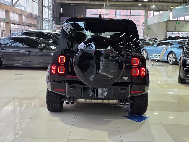 Land Rover Defender 2024 thumb 2