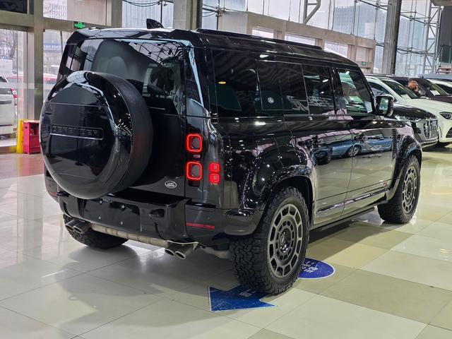 Land Rover Defender 2024 thumb 3