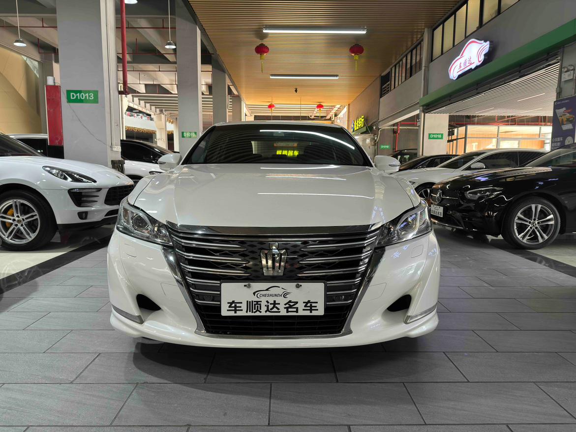 Toyota Crown 2016 thumb 4
