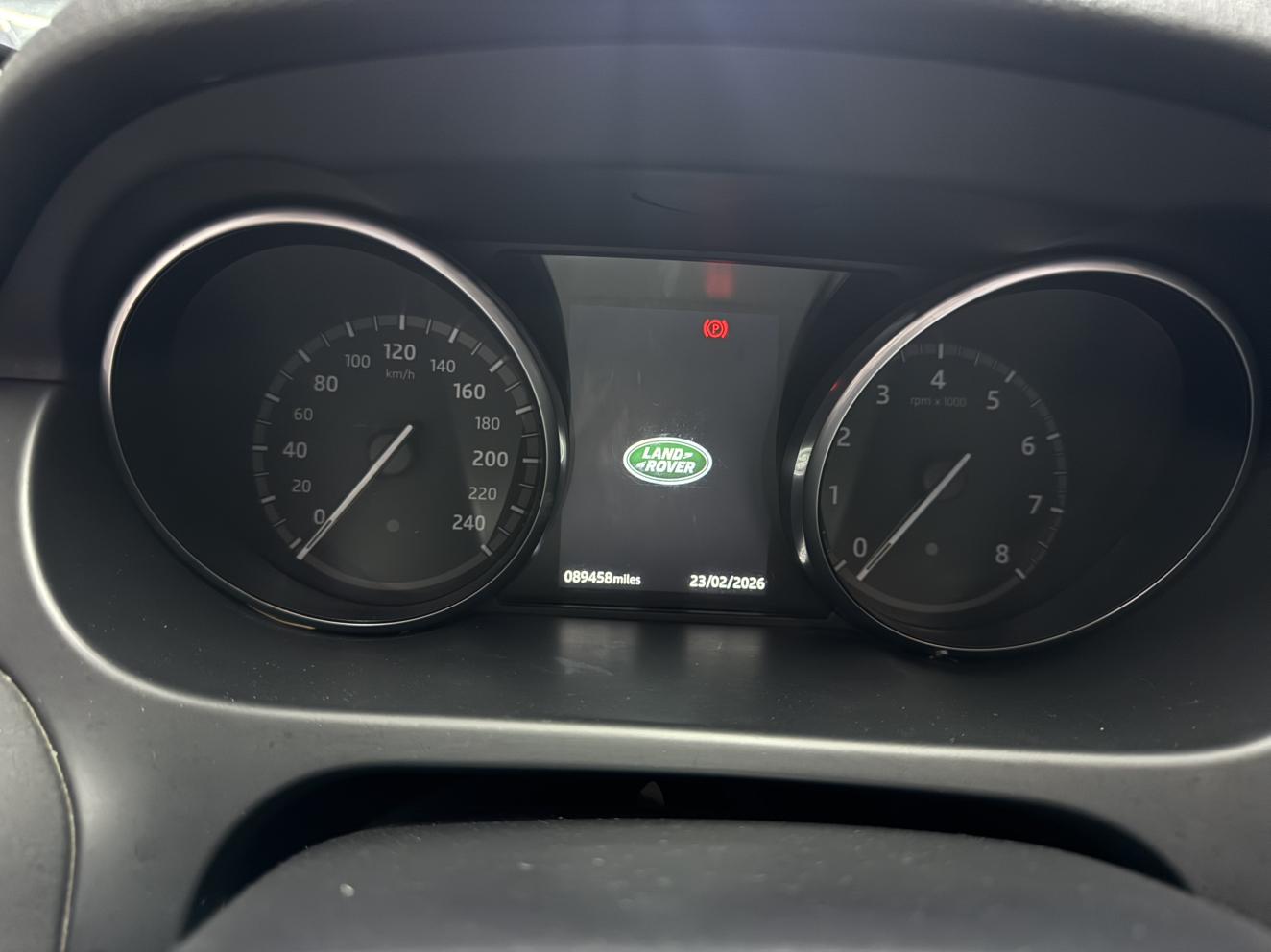 Land Rover Discovery Sport 2019 thumb 8