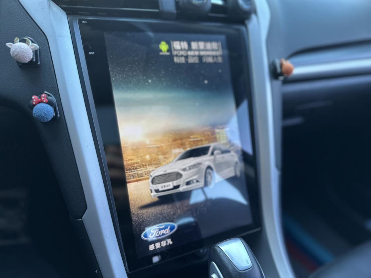 Ford Mondeo 2016 thumb 10