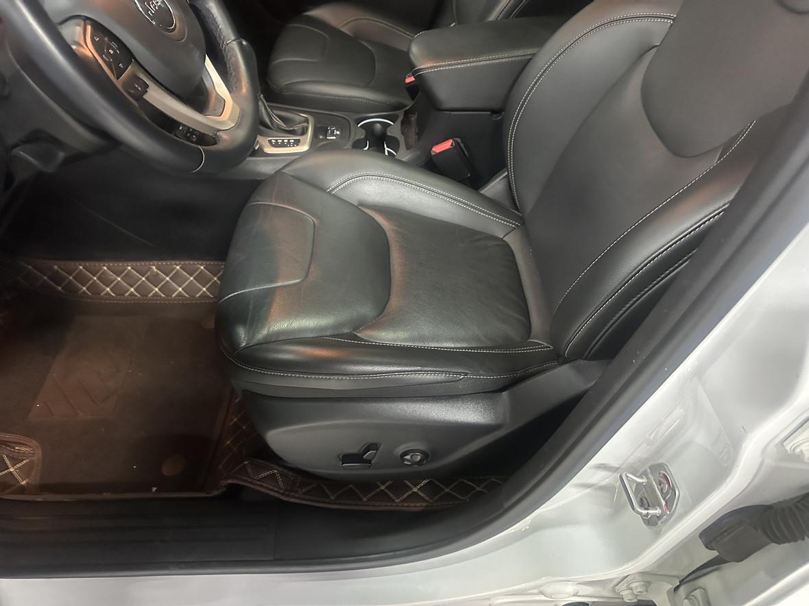 Jeep Renegade 2019 thumb 10