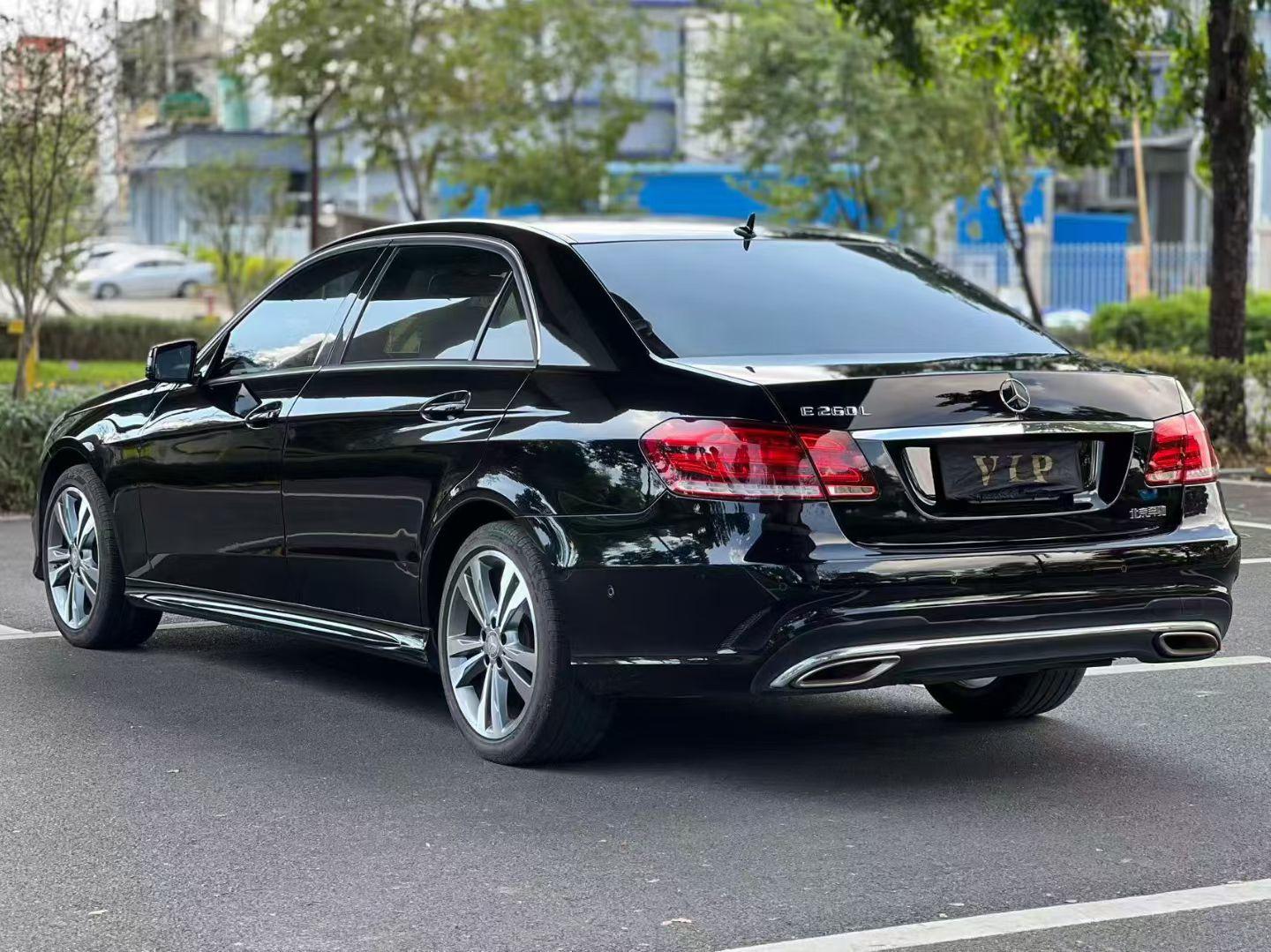 Mercedes-Benz E-Class 2015 thumb 12