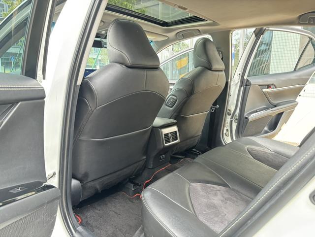 Toyota Camry 2022 thumb 6