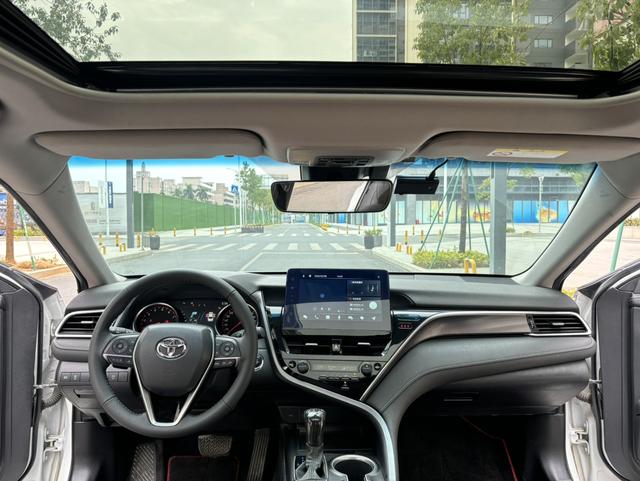 Toyota Camry 2022 thumb 7