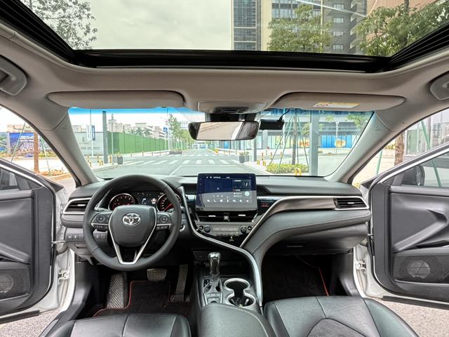 Toyota Camry 2022 thumb 10