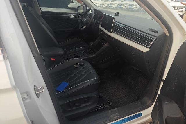 Volkswagen Tiguan 2023 thumb 3