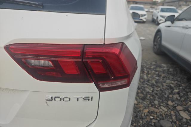Volkswagen Tiguan 2023 thumb 5