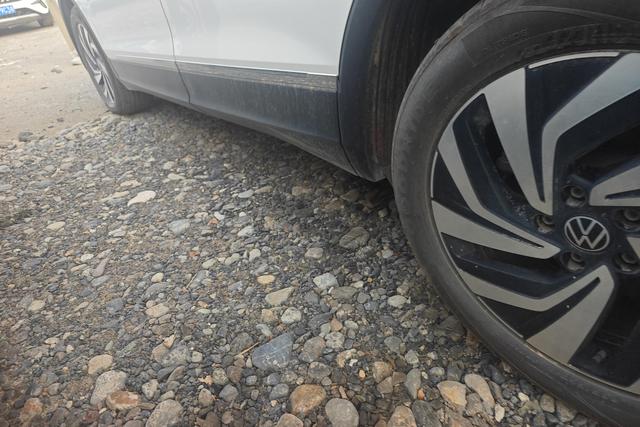 Volkswagen Tiguan 2023 thumb 9