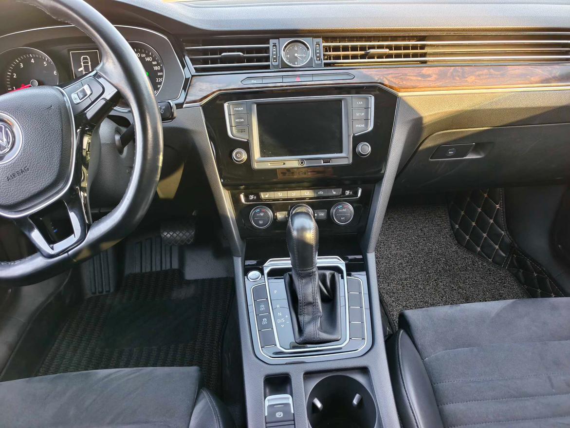 Volkswagen Magotan 2017 thumb 10