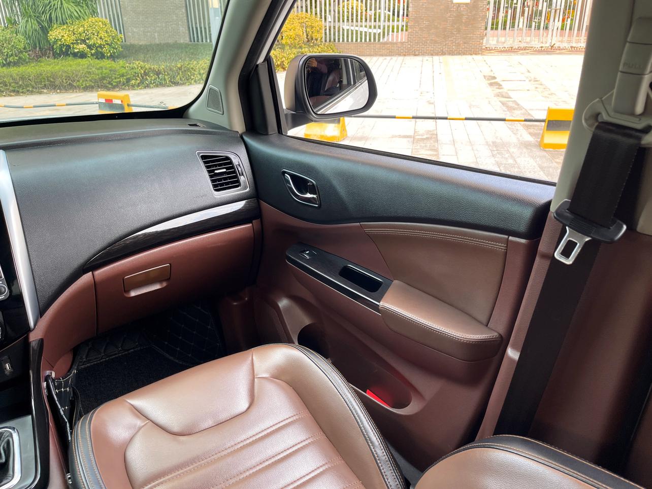 Dongfeng Fengxing SX6 2016 thumb 10
