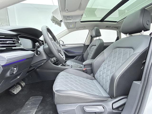 Volkswagen Sagitar 2023 thumb 2