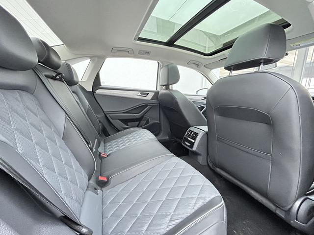 Volkswagen Sagitar 2023 thumb 4